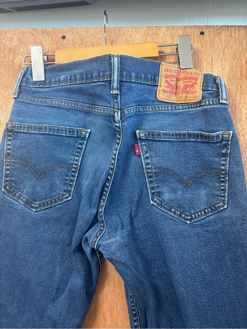 Levi’s Men’s W31 L32 Blue Slim Straight Leg Jeans Medium Wash Denim - Picture 6 of 8